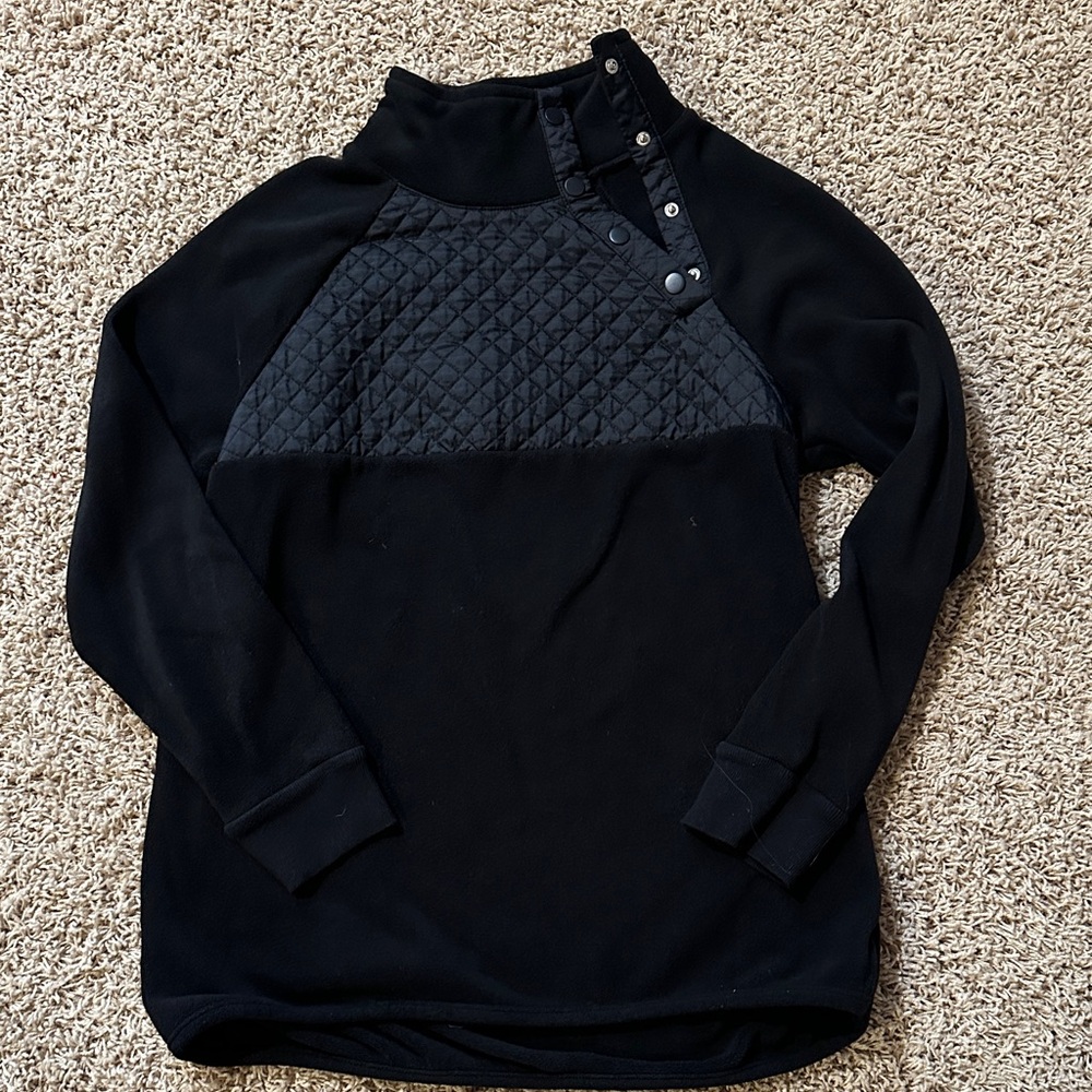 Crown & Ivy Black Quilted Pullover with Button Details